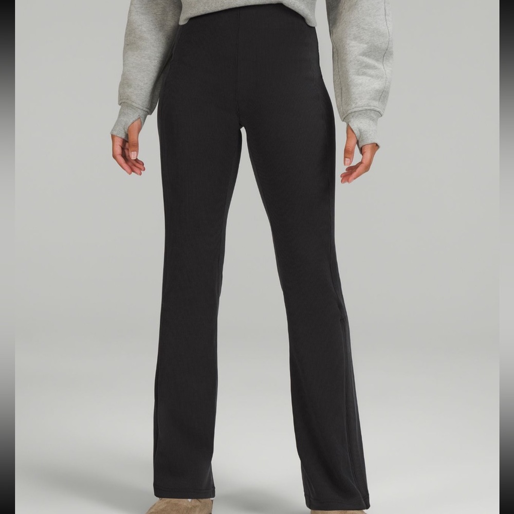 Brushed Softstreme Ribbed Zip Flared
Pant 32.5"